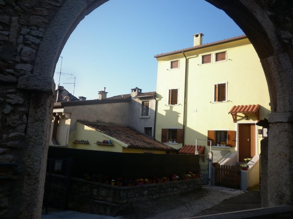 La Piccola Mimosa Lägenhet SantʼAmbrogio di Valpolicella Exteriör bild