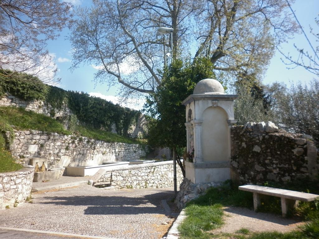 La Piccola Mimosa Lägenhet SantʼAmbrogio di Valpolicella Exteriör bild